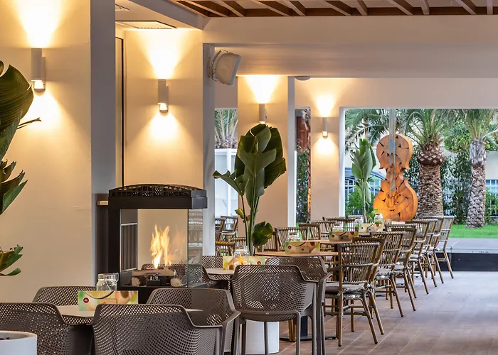 Js Yate 4* 坎皮卡福特