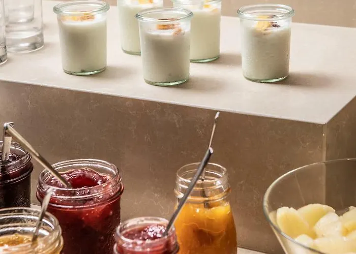 Js Yate 4* 坎皮卡福特