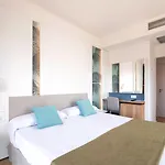 Js Yate Hotel