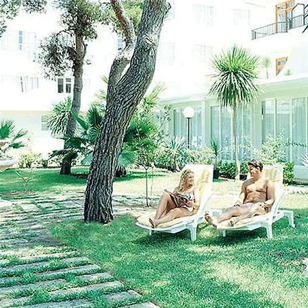 Js Yate Hotel